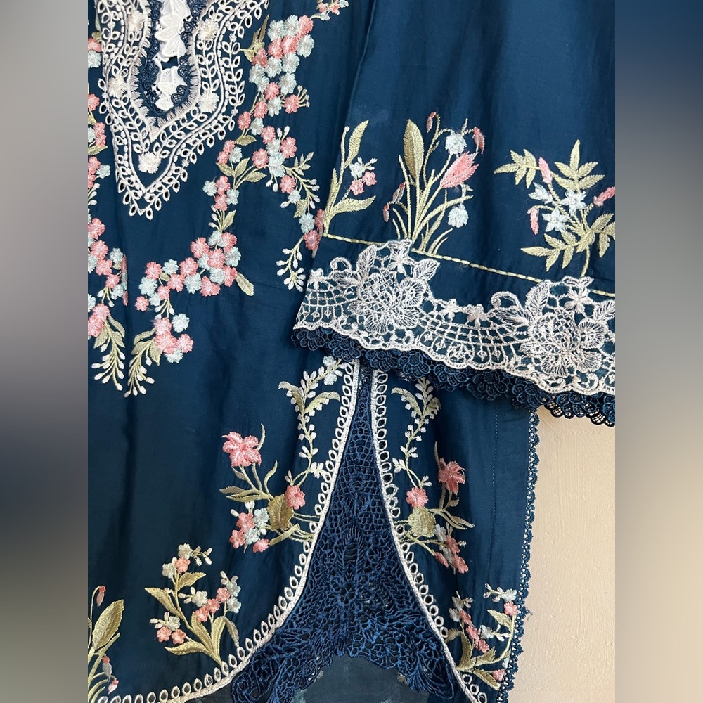 Embroidered Teal Blue Dress with Dupatta brand Saira Shakira India Pakistani - Picture 12 of 17